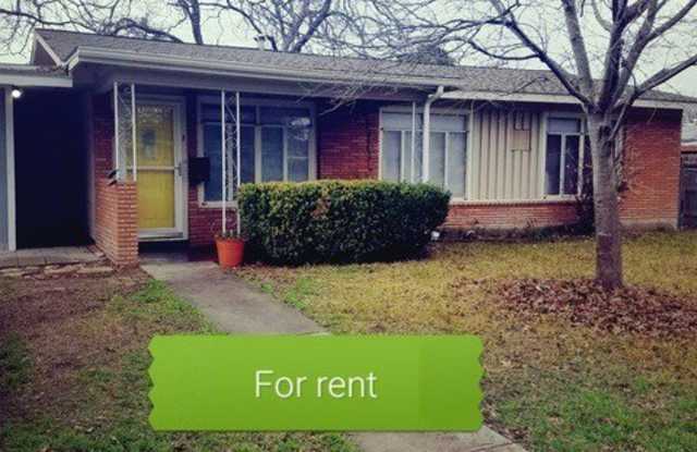 427 LIVELY DR photos photos