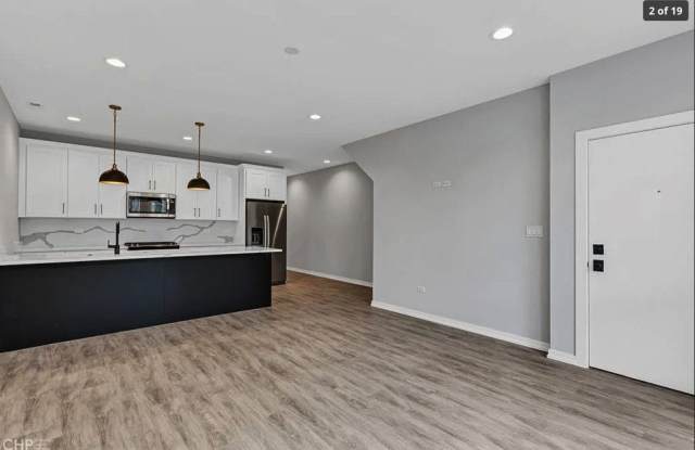 4917 S Champlain Avenue Gallery 2