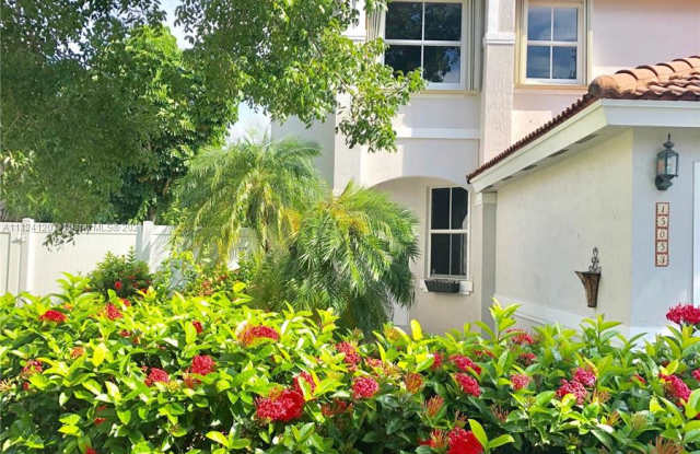 15053 SW 50th Ct Gallery 3