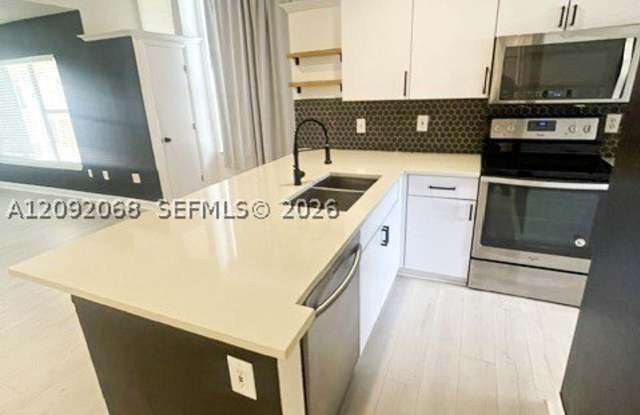 4759 Via Palm Lks Gallery 4