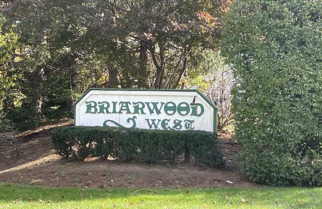 716 Zlotkin Circle unit: 4 - 716 Zlotkin Circle, Freehold, NJ 07728