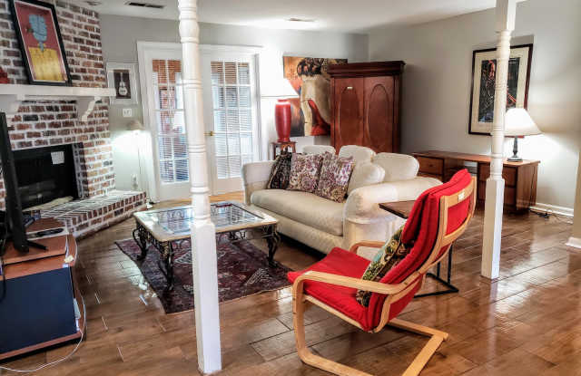 1010 Afton Way Gallery 3