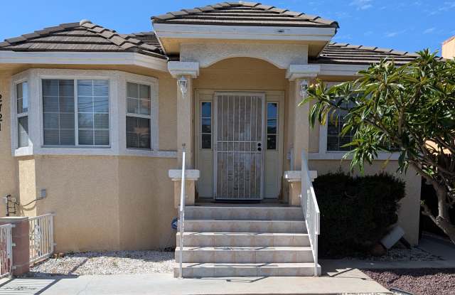 2721 Montezuma Avenue photos photos