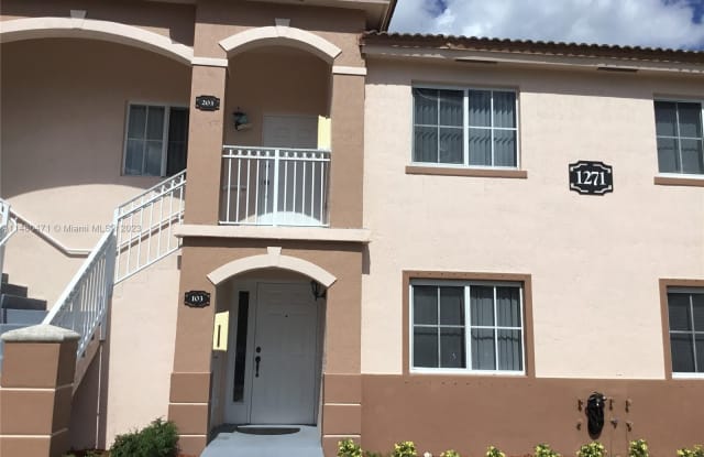 1271 SE 27th St - 1271 Southeast 27th Street, Homestead, FL 33035
