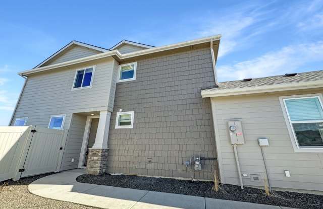 Pet Friendly 3-Bedroom New Build in Eagle Ridge Community | Close to Downtown Eagle, Eagle Island State Park  Trails photos photos