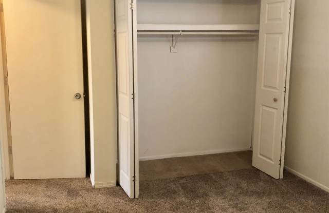 221 Garfield - A Gallery 2