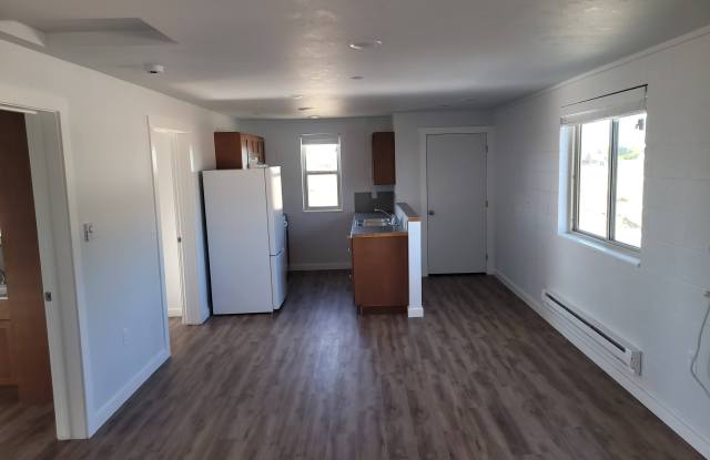 Southwest Paiute Street - 531 photos photos