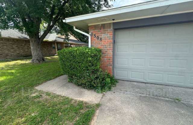 8308 NW 8th Street photos photos
