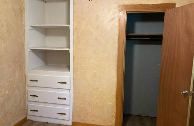 2 BEDROOM 1 BATHROOM HOUSE FOR RENT Gallery 3