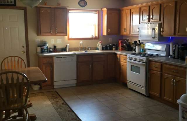 664 S School House Drive Gallery 3