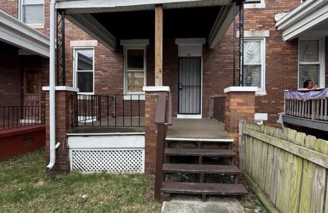 799 North Grantley Street photos photos