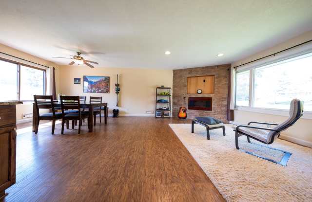 13124 Oakland Dr. Gallery 3