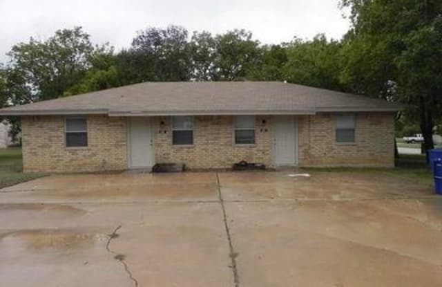 605 Hackberry Street - 605 Hackberry Street, Copperas Cove, TX 76522