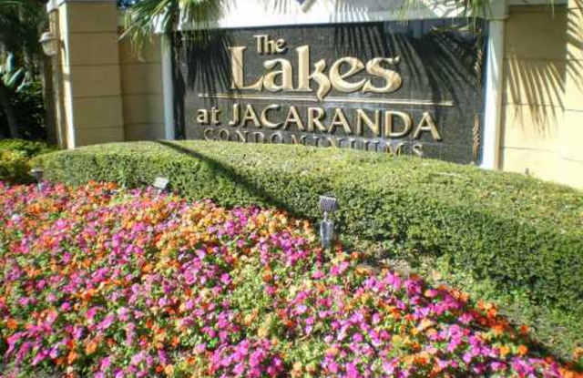 2 Bed, 2 Bath 1st Floor Condo with Garden Views in Lakes of Jacaranda, Plantation Gallery 1