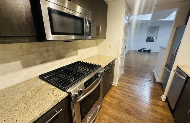 227 CHRISTOPHER COLUMBUS DR photos photos