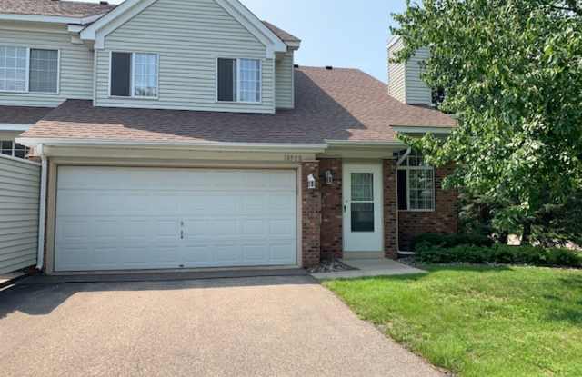 *2Bed*1.5Bath with loft in West Bloomington - New appliances -Avail Sept 1. photos photos