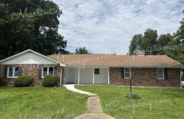 201 W Walnut Street photos photos