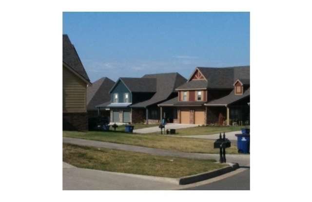 1415  S Willowbrook  CIR photos photos