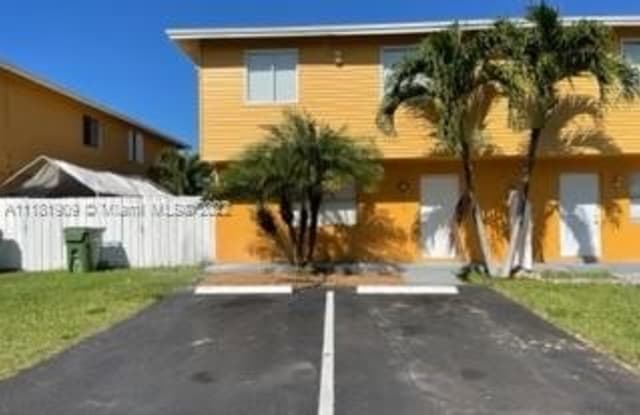 175 NE 12th Ave - 175 NE 12th Ave, Homestead, FL 33030