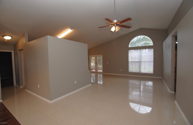 11382 ASTON HALL DR - 11382 Aston Hall Dr S, Jacksonville, FL 32246