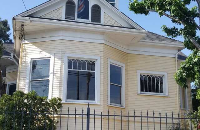 2552 A Street Gallery 1