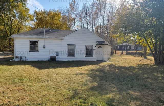 For Rent- Beautiful home in Evansdale! Pets Ok! photos photos