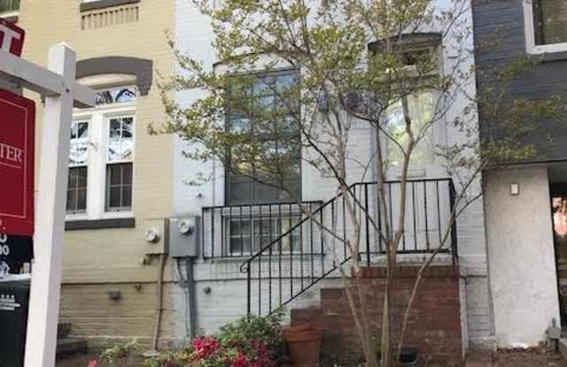 922 25TH ST NW - 922 25th Street Northwest, Washington, DC 20037