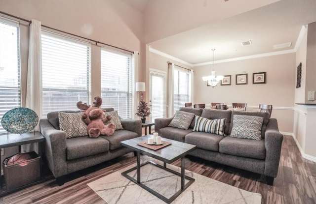 7212 Dry Creek Drive Gallery 3