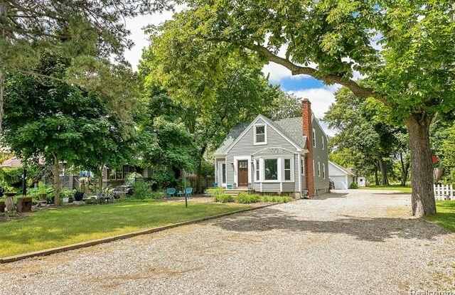 3630 ORCHARD LAKE Road Gallery 3