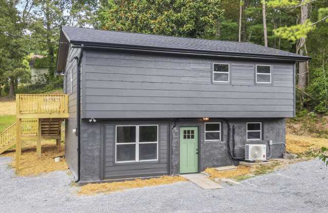 932 Hurtt Road - A Gallery 1
