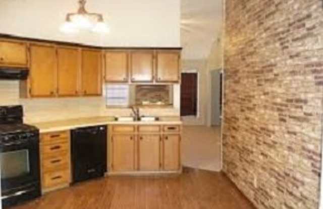 5214 Findley Dr Gallery 3