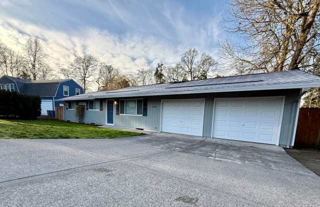 Well-Maintained Home with Updated Interior and Spacious Garage photos photos