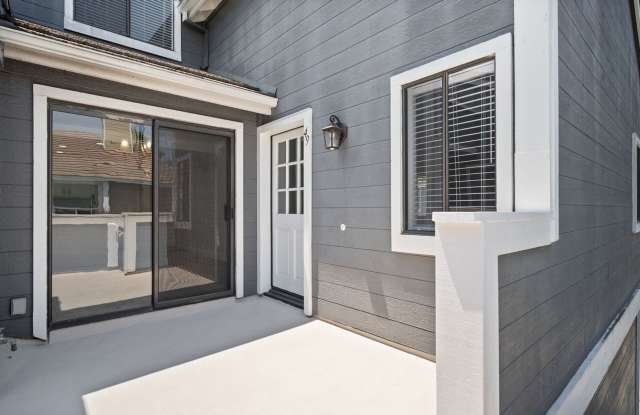 Upgraded 2-Bedroom Carriage Townhome with Private Garage in Desirable Heather Ridge photos photos