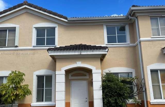 7317 NW 174th Ter photos photos