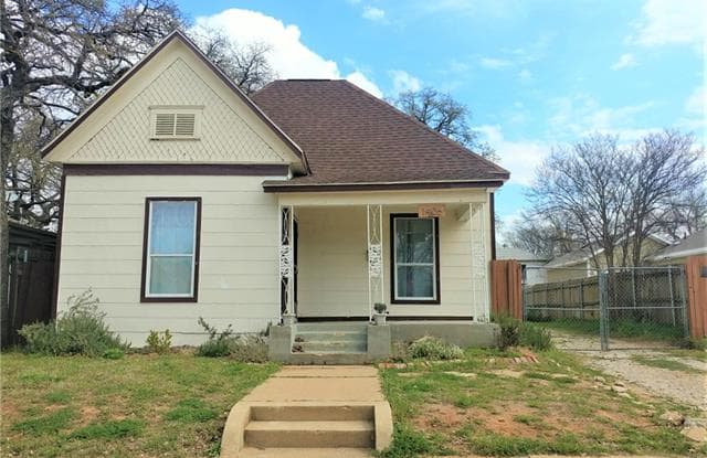 1406 Lee Avenue - 1406 Lee Avenue, Fort Worth, TX 76164