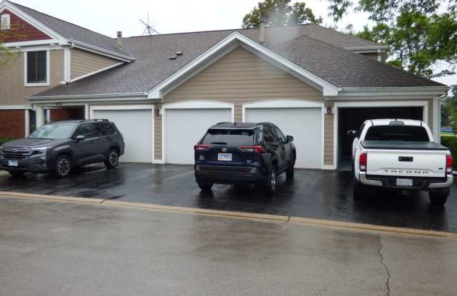 402 Sandalwood Lane Gallery 1