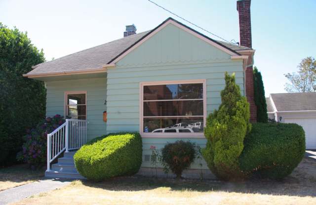 2bd/1ba Seattle House - 2213 Northwest 65th Street, Seattle, WA 98107
