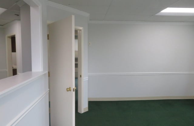 4315-4317 NORTHVIEW Drive Gallery 4
