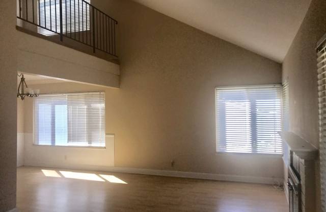 2196 Summerpark Court Gallery 4