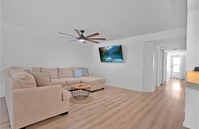 28700 Diamond Dr Gallery 4