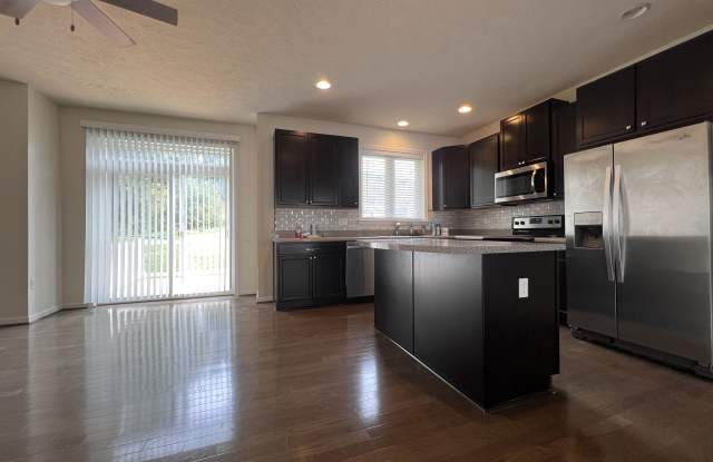 3332 Sun Court - 1 photos photos