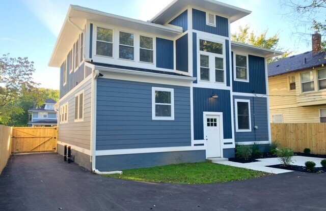 3130 North College Avenue Gallery 3