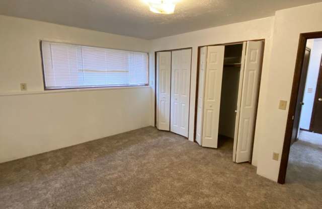 Newly Renovated 3 Bedroom, 1.5 Bath House With Large Fenced Backyard! - 430 25th Avenue Southeast, Albany, OR 97322