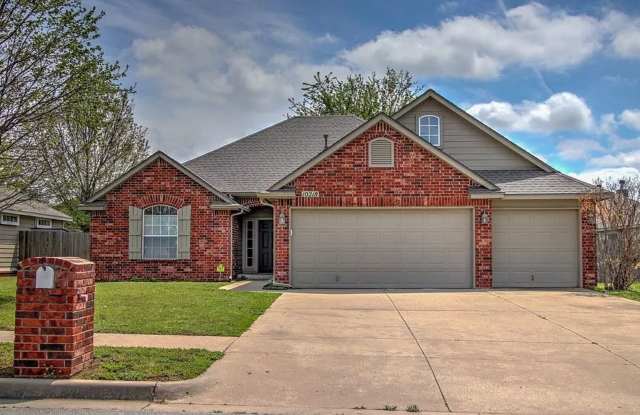 BIXBY schools, 4 Bedroom, 3 car garage. photos photos
