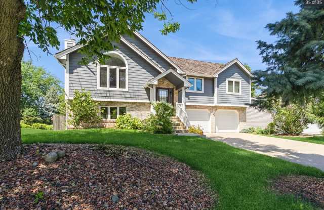 Desirable Clive Home with Easy Metro Access photos photos