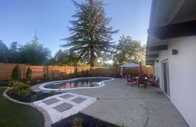 7614 Northeast Cir photos photos
