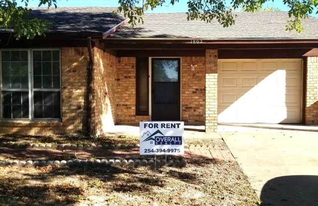 1802 Iris Circle - 1 Gallery 1