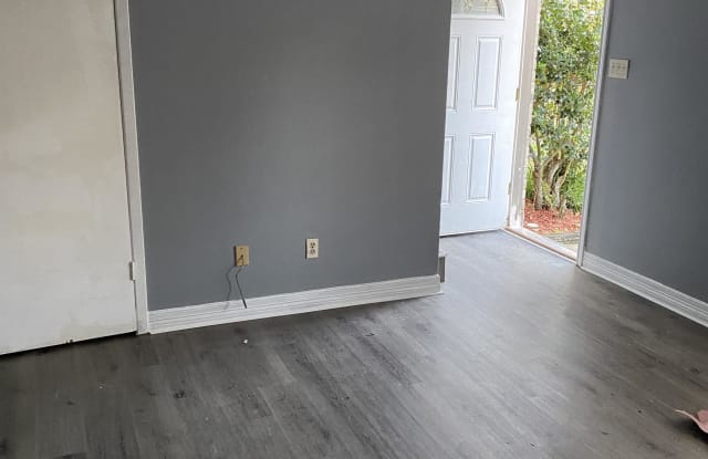 312 Rice Street - C Gallery 2