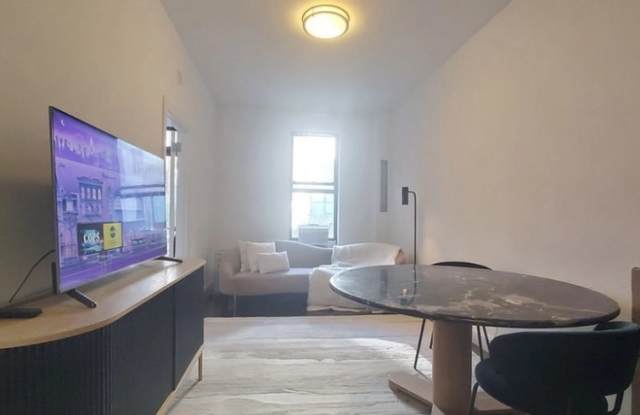 41 E 65th St photos photos