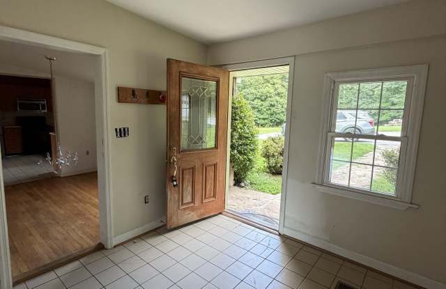 12766 Catoctin Hollow Road - A Gallery 2